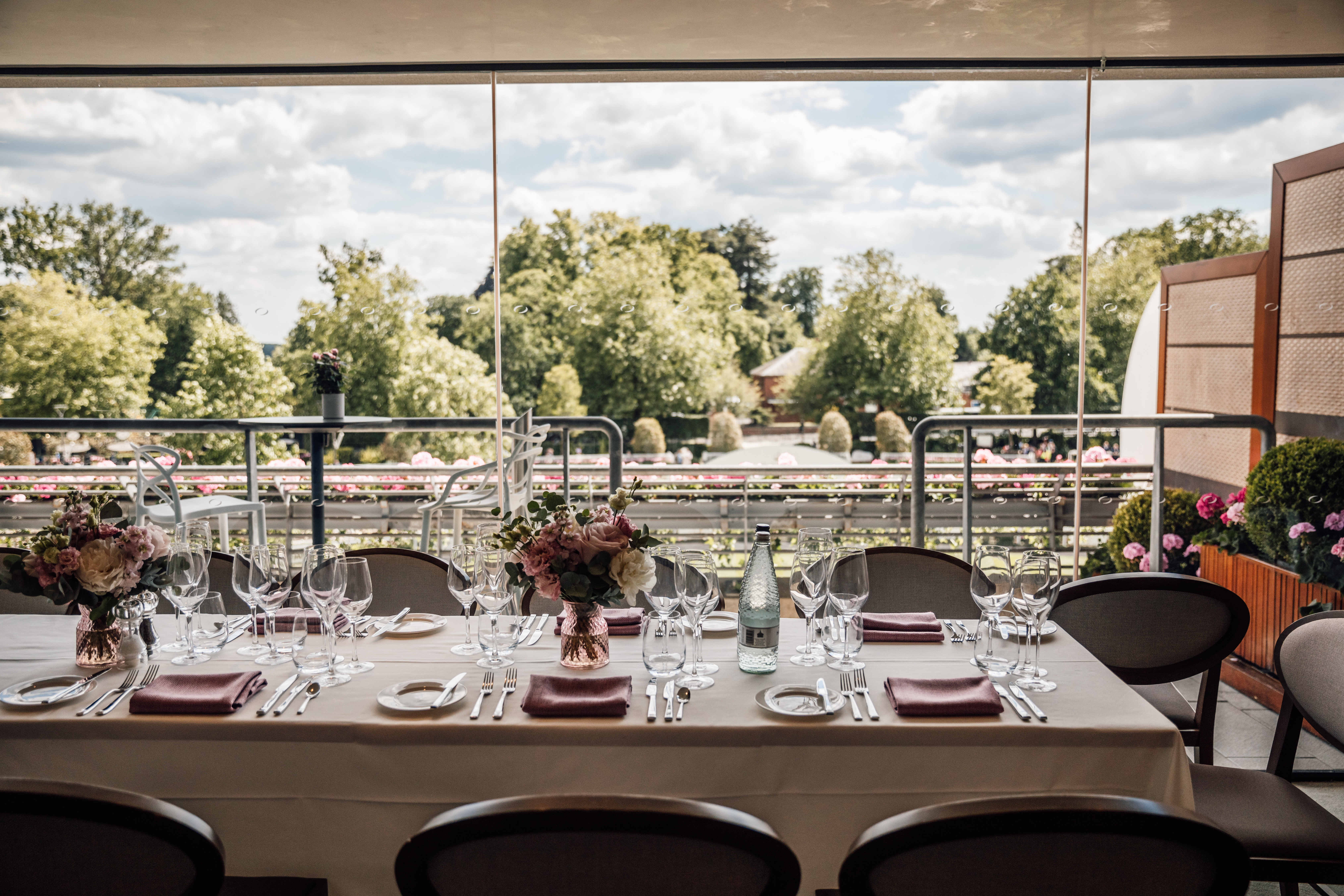 Royal Ascot Restaurants 2025 - parade ring restaurant